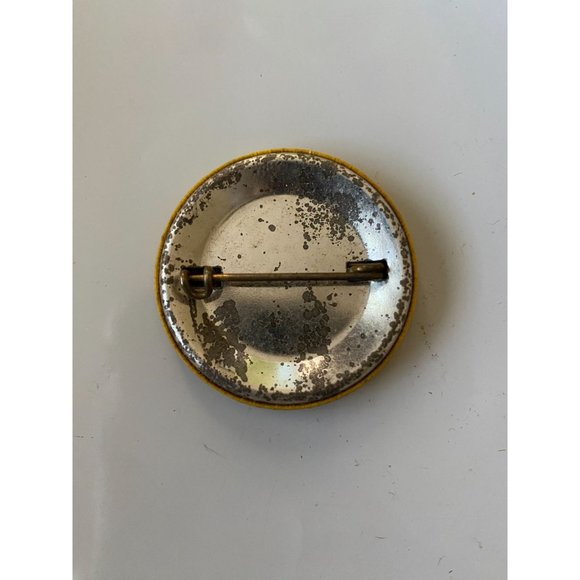 Vintage 1970s HOMER THE HOME SAVINGS LION Cartoon Yellow Pinback Button - Picture 3 of 3